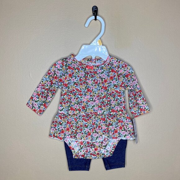 Six Adorable Baby Girl New Born Outfits - Picture 6 of 16